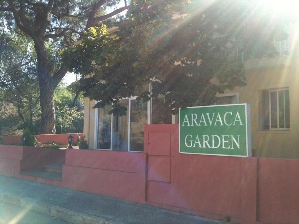 雅拉瓦卡花园酒店 马德里 外观 照片